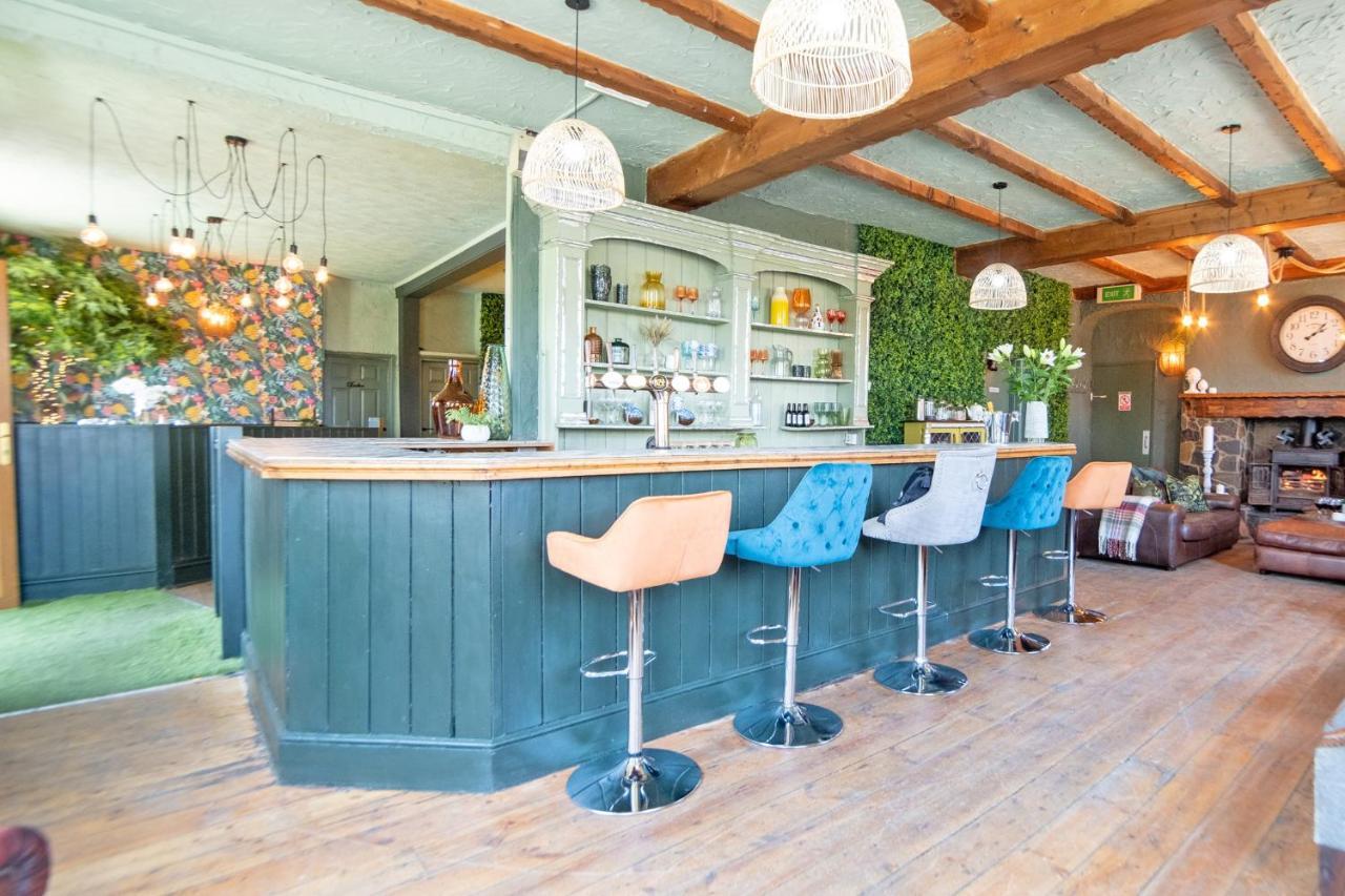 Entire Venue With Accommodation Sleeps Up To 19 - Waterfall Country Escape Wales Coelbren Exterior foto